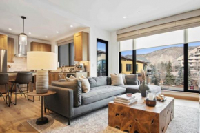 Riverfront Lodge 205 by East West Hospitality